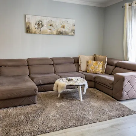 The Spot - Ilha De Sao Miguel Povoacao (Sao Miguel)