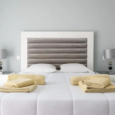 The Spot - Ilha De Sao Miguel * Povoacao (Sao Miguel)