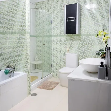 The Spot - Ilha De Sao Miguel Semesterbostad