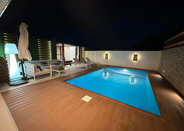 The Spot - Ilha De Sao Miguel * Povoacao (Sao Miguel)